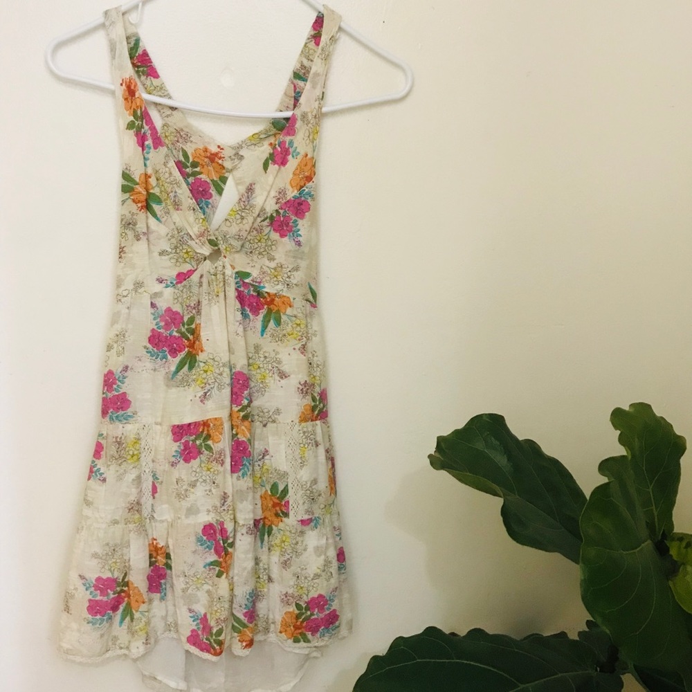 Billabong sun dress 🌺
